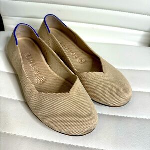 Rothys, The Flat. Size 7.5